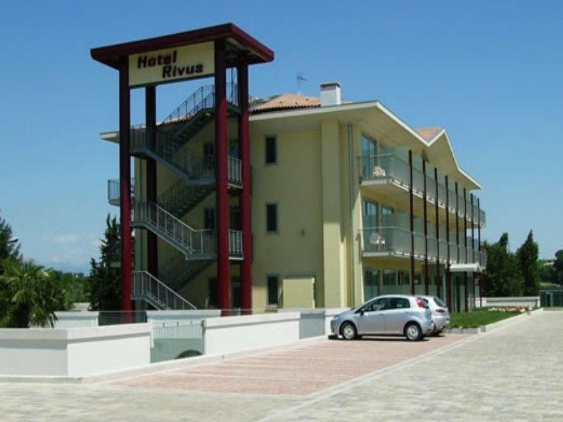 Hotel Rivus Peschiera del Garda Bagian luar foto